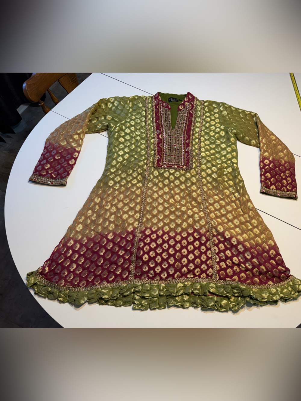 Banarsi-style Pakistani Kurti dress red and green India made size 44